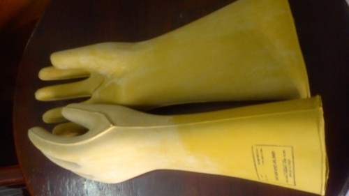 Găng tay cách điện 15kv